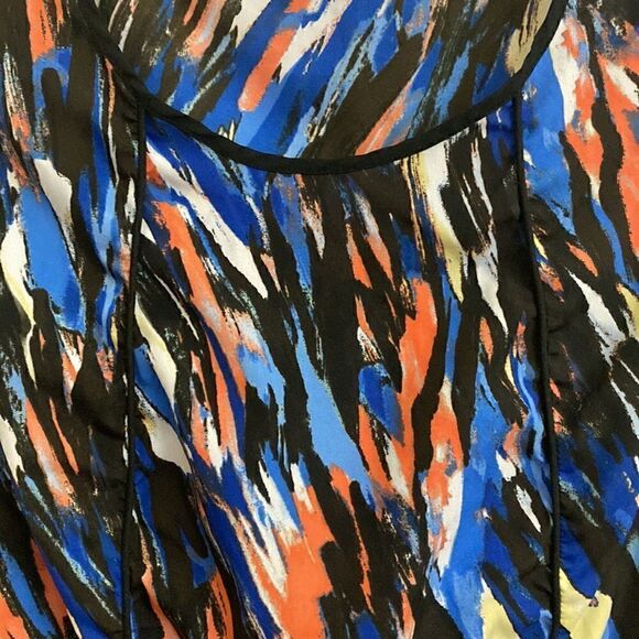 💙💙 PRESTON & YORK Sleeveless Top With A Ruffled Botton!! - Picture 5 of 8